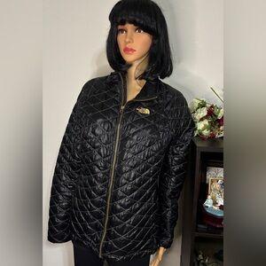 The North Face Women’s ThermoBall Full Zip Quilted Puffer Jacket Size Medium
